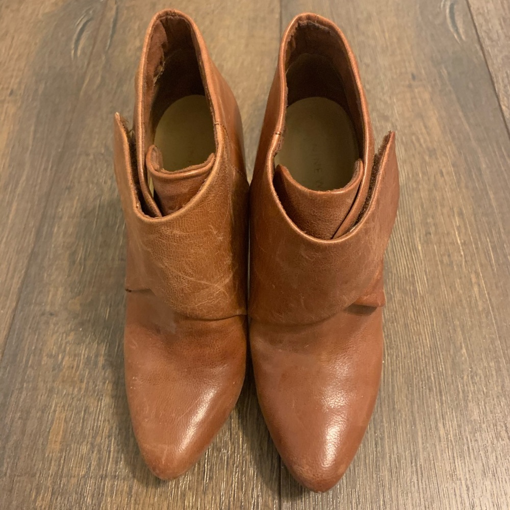Nine West Heals